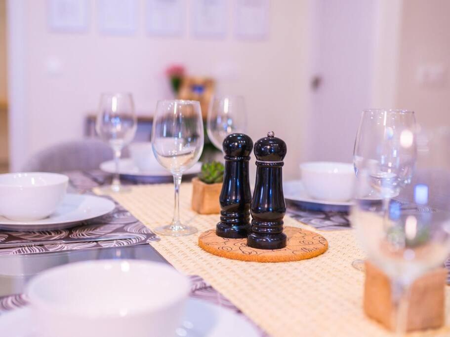 Cantos Apartment With Jacuzzi Ронда Екстериор снимка